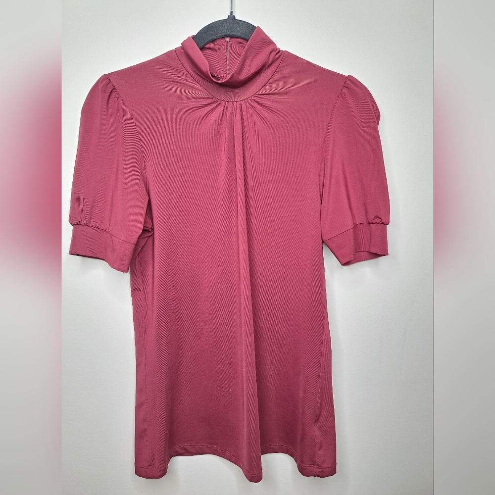 Seduction Fashion women's burgundy faux turtleneck top - Size small